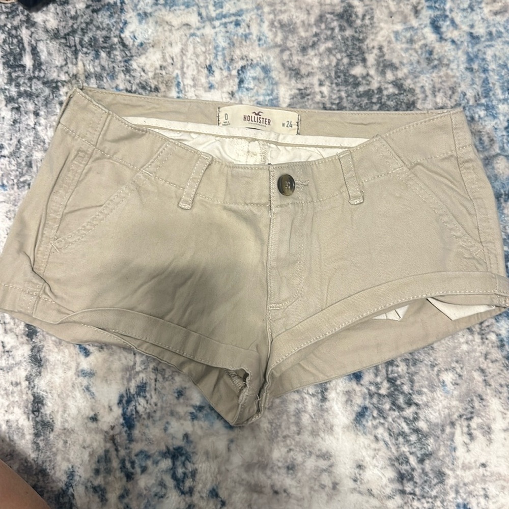 Khaki shorts